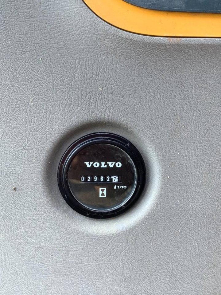 Μίνι εκσκαφέας Volvo ECR 88 D: φωτογραφία 11 Μίνι εκσκαφέας Volvo ECR 88 D: φωτογραφία 11