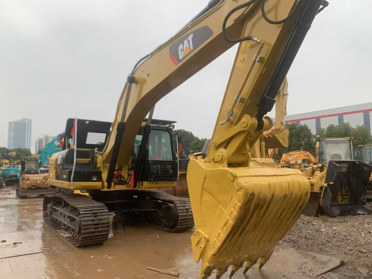 Caterpillar 329D - Ερπυστριοφόρος εκσκαφέας: φωτογραφία 2 Caterpillar 329D - Ερπυστριοφόρος εκσκαφέας: φωτογραφία 2
