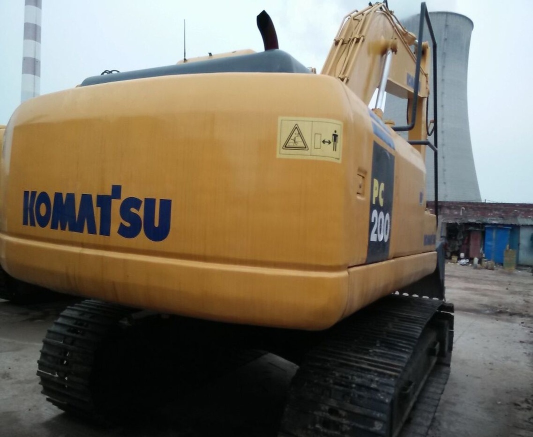 Komatsu PC200-7 - Ερπυστριοφόρος εκσκαφέας: φωτογραφία 1 Komatsu PC200-7 - Ερπυστριοφόρος εκσκαφέας: φωτογραφία 1