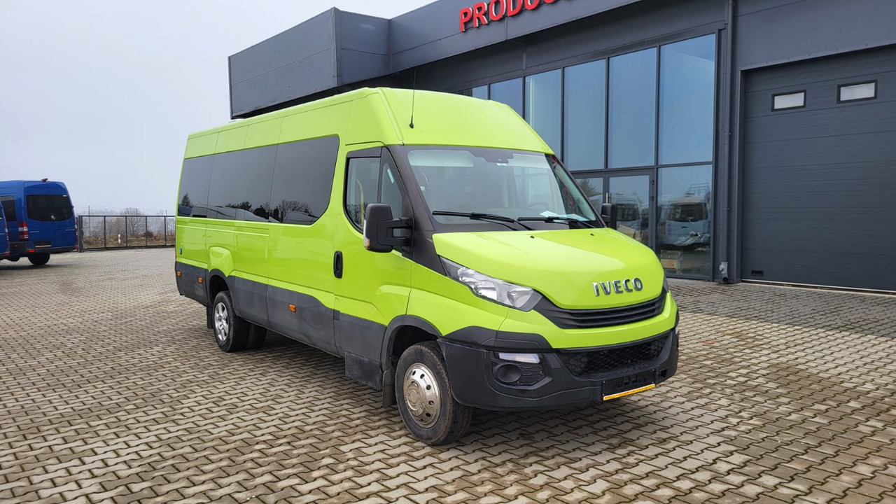 Iveco Daily 24 places + 4 standing - Μικρό λεωφορείο, Επιβατικό βαν: φωτογραφία 2 Iveco Daily 24 places + 4 standing - Μικρό λεωφορείο, Επιβατικό βαν: φωτογραφία 2