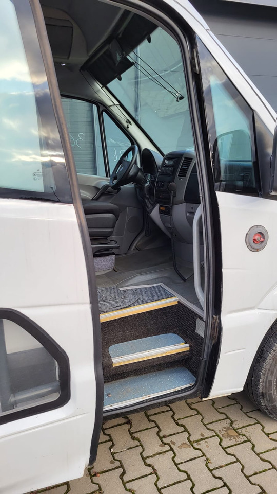 Μίσθωση Mercedes-Benz Sprinter 518 CDI - 24 miejsca + 3 stojące Mercedes-Benz Sprinter 518 CDI - 24 miejsca + 3 stojące: φωτογραφία 6