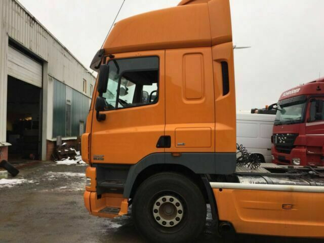 DAF CF85-410 G.Haus 2xBett ZF/Schalter 2-Kreishydr - Τράκτορας: φωτογραφία 2 DAF CF85-410 G.Haus 2xBett ZF/Schalter 2-Kreishydr - Τράκτορας: φωτογραφία 2