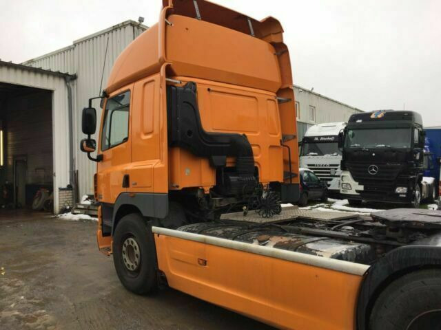 DAF CF85-410 G.Haus 2xBett ZF/Schalter 2-Kreishydr - Τράκτορας: φωτογραφία 3 DAF CF85-410 G.Haus 2xBett ZF/Schalter 2-Kreishydr - Τράκτορας: φωτογραφία 3