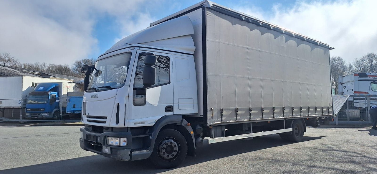Iveco 120E22 Plane+Sp. G.Haus/Hochdach Klima LBW AHK - Φορτηγό μουσαμάς: φωτογραφία 5 Iveco 120E22 Plane+Sp. G.Haus/Hochdach Klima LBW AHK - Φορτηγό μουσαμάς: φωτογραφία 5