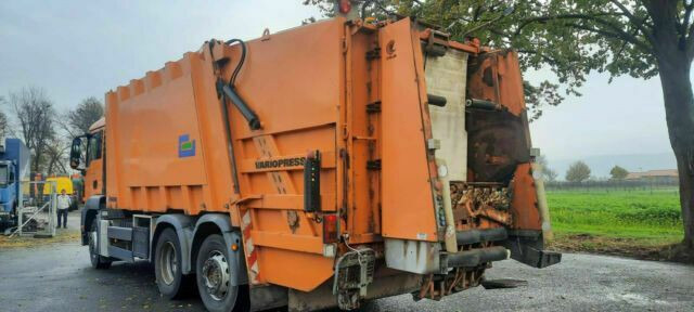 MAN 26.320 Müllwagen Faun Variopress - Απορριμματοφόρο: φωτογραφία 4 MAN 26.320 Müllwagen Faun Variopress - Απορριμματοφόρο: φωτογραφία 4