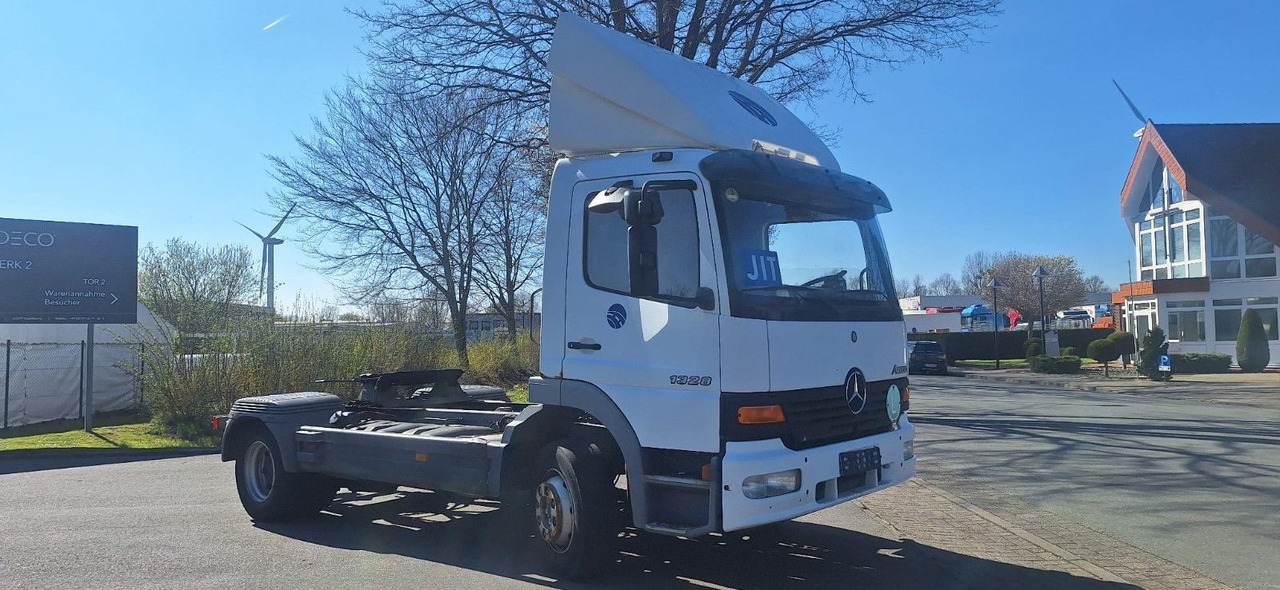 Mercedes-Benz 1328 SZM Atego - Τράκτορας: φωτογραφία 1 Mercedes-Benz 1328 SZM Atego - Τράκτορας: φωτογραφία 1