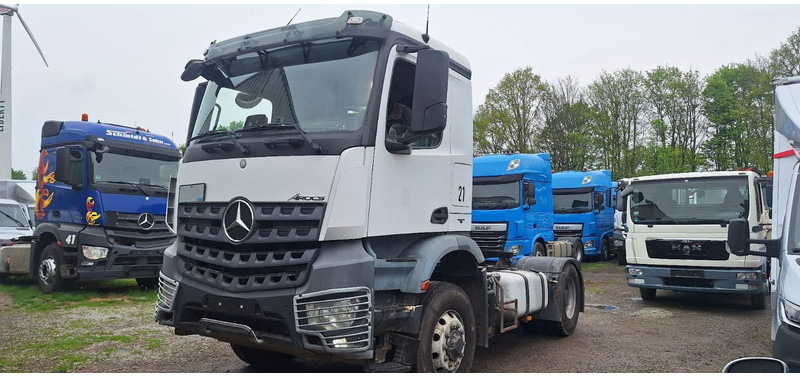Mercedes-Benz 1840 HD 4x4 Arocs - Τράκτορας: φωτογραφία 1 Mercedes-Benz 1840 HD 4x4 Arocs - Τράκτορας: φωτογραφία 1
