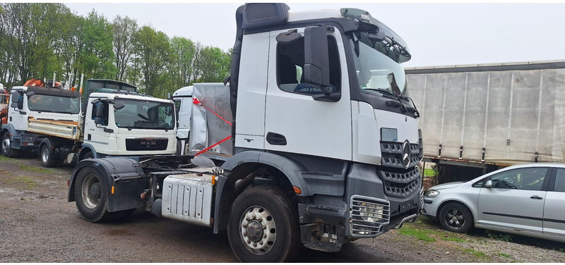 Mercedes-Benz 1840 HD 4x4 Arocs - Τράκτορας: φωτογραφία 2 Mercedes-Benz 1840 HD 4x4 Arocs - Τράκτορας: φωτογραφία 2