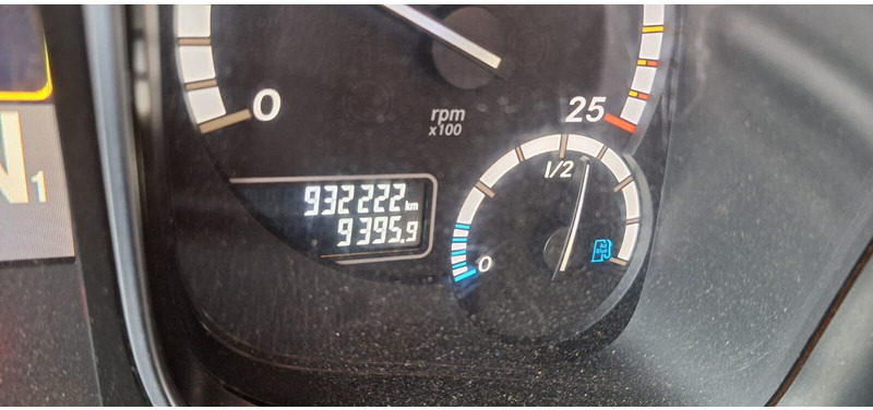 Φορτηγό μουσαμάς Mercedes-Benz 1845 Jumbo: φωτογραφία 7