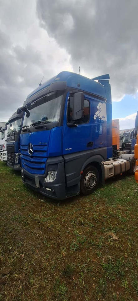 Mercedes-Benz 1845 SZM Actros - Τράκτορας: φωτογραφία 4 Mercedes-Benz 1845 SZM Actros - Τράκτορας: φωτογραφία 4