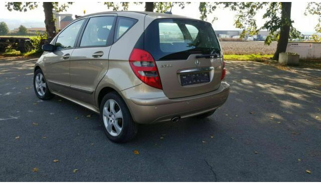 Mercedes-Benz A-Klasse 200 CDI - Hatchback: φωτογραφία 3 Mercedes-Benz A-Klasse 200 CDI - Hatchback: φωτογραφία 3