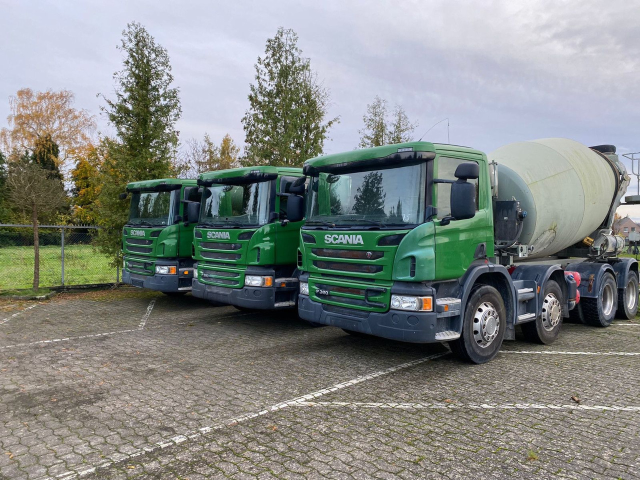 Scania 2x P360 Betonmischer 8x4 Blatt/Blatt E6 2 stück - Μπετονιέρα φορτηγό: φωτογραφία 3 Scania 2x P360 Betonmischer 8x4 Blatt/Blatt E6 2 stück - Μπετονιέρα φορτηγό: φωτογραφία 3