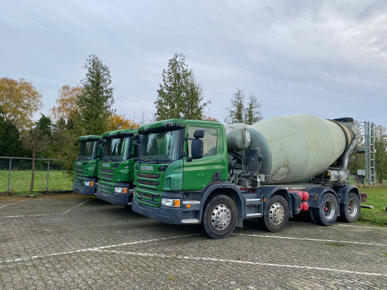 Scania 2x P360 Betonmischer 8x4 Blatt/Blatt E6 2 stück - Μπετονιέρα φορτηγό: φωτογραφία 4 Scania 2x P360 Betonmischer 8x4 Blatt/Blatt E6 2 stück - Μπετονιέρα φορτηγό: φωτογραφία 4