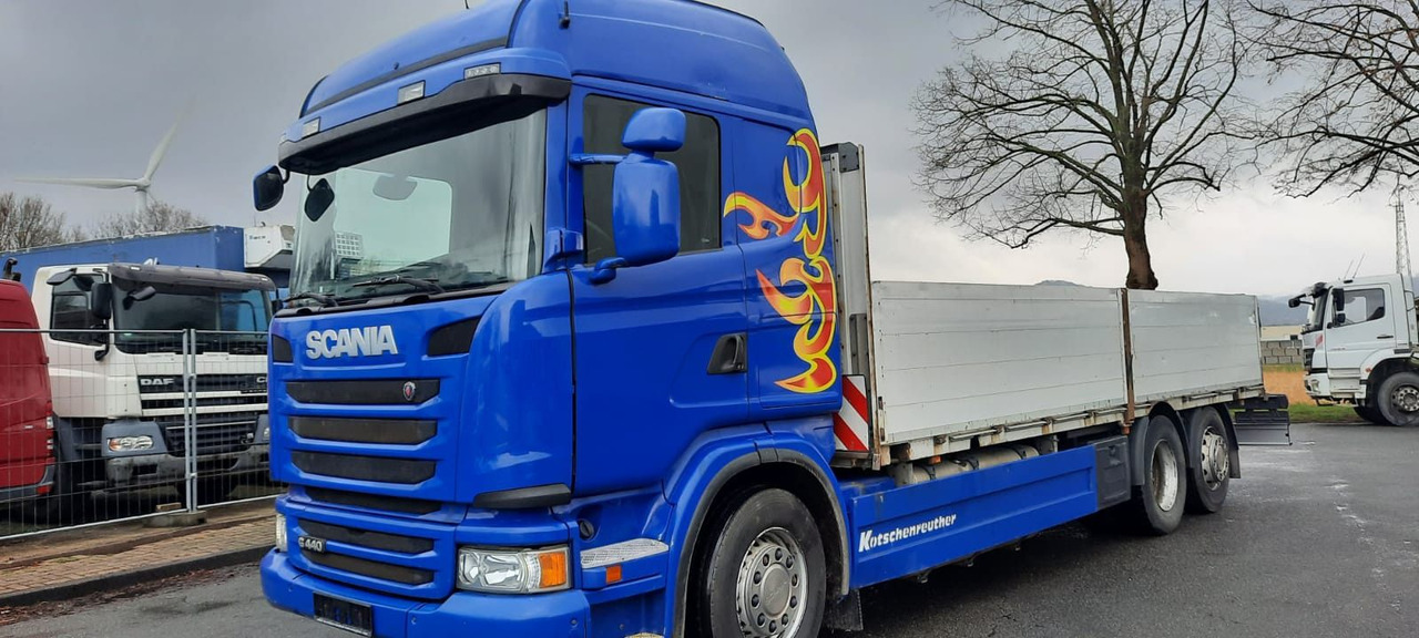 Scania G440 Pritsche 6x2 Kran am Heck vor. - Φορτηγό με ανοιχτή καρότσα, Φορτηγό με γερανό: φωτογραφία 1 Scania G440 Pritsche 6x2 Kran am Heck vor. - Φορτηγό με ανοιχτή καρότσα, Φορτηγό με γερανό: φωτογραφία 1