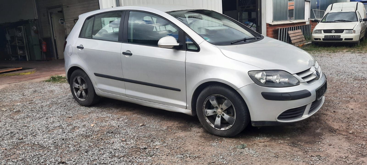 Volkswagen Golf Plus 1.9 TDI DSG DPF Comfortline - Λιμουζίνα/ Sedan: φωτογραφία 1 Volkswagen Golf Plus 1.9 TDI DSG DPF Comfortline - Λιμουζίνα/ Sedan: φωτογραφία 1