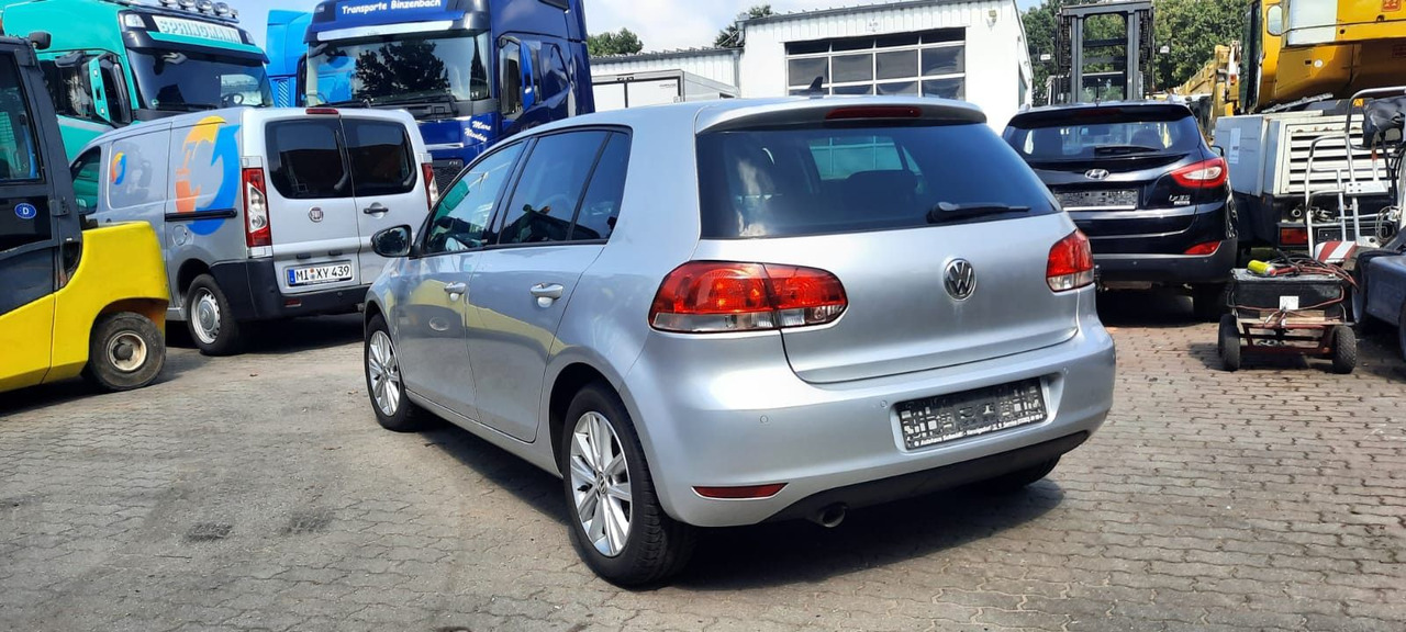 Volkswagen Golf - Λιμουζίνα/ Sedan: φωτογραφία 2 Volkswagen Golf - Λιμουζίνα/ Sedan: φωτογραφία 2