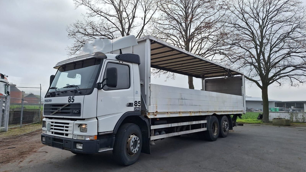 Volvo FM7 6x2 Koffer 3x vorhanden - Φορτηγό κόφα: φωτογραφία 1 Volvo FM7 6x2 Koffer 3x vorhanden - Φορτηγό κόφα: φωτογραφία 1