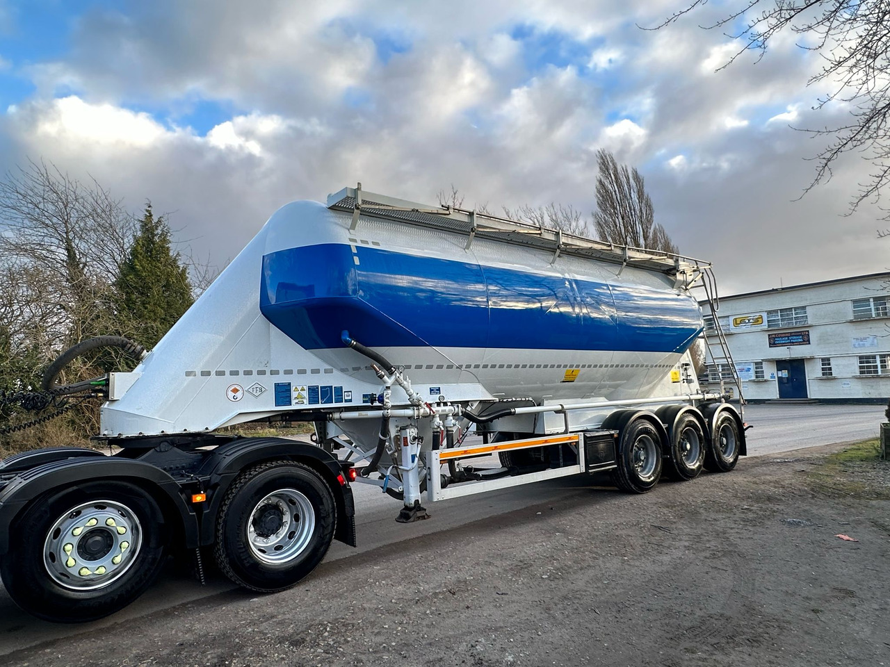 2013 Feldbinder Powder Tanker - Σιλοφόρο: φωτογραφία 3 2013 Feldbinder Powder Tanker - Σιλοφόρο: φωτογραφία 3
