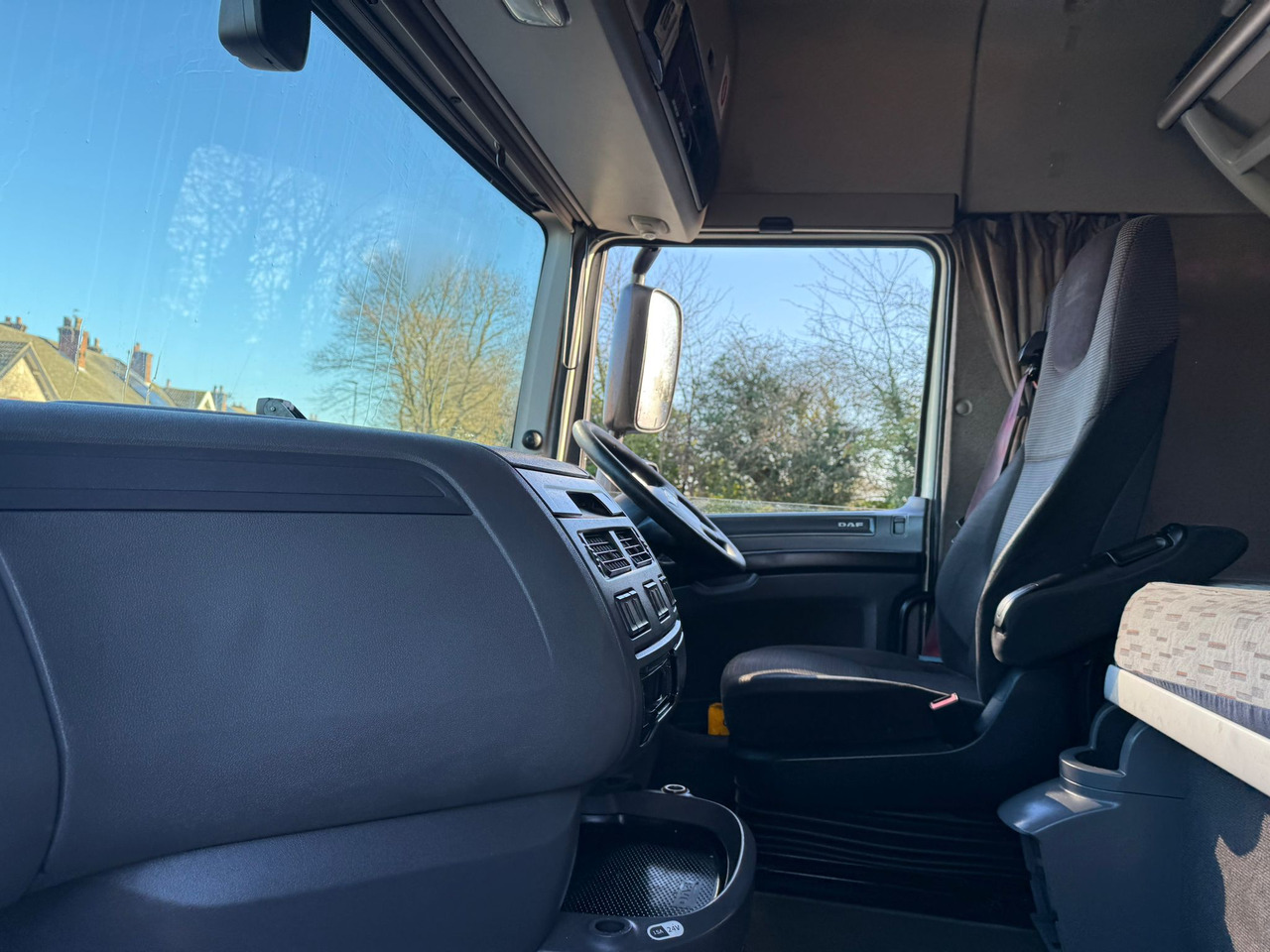 Τράκτορας 2017 DAF XF Tractor unit: φωτογραφία 38 Τράκτορας 2017 DAF XF Tractor unit: φωτογραφία 38