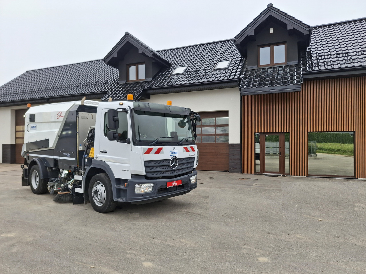 MERCEDES-BENZ Atego 1523 Zamiatarka Kehrmaschine Schmidt Street King 660 Euro 6 PM10 2 Motoren Szczotki L/R 2016r - Σάρωθρο δρόμων: φωτογραφία 1 MERCEDES-BENZ Atego 1523 Zamiatarka Kehrmaschine Schmidt Street King 660 Euro 6 PM10 2 Motoren Szczotki L/R 2016r - Σάρωθρο δρόμων: φωτογραφία 1