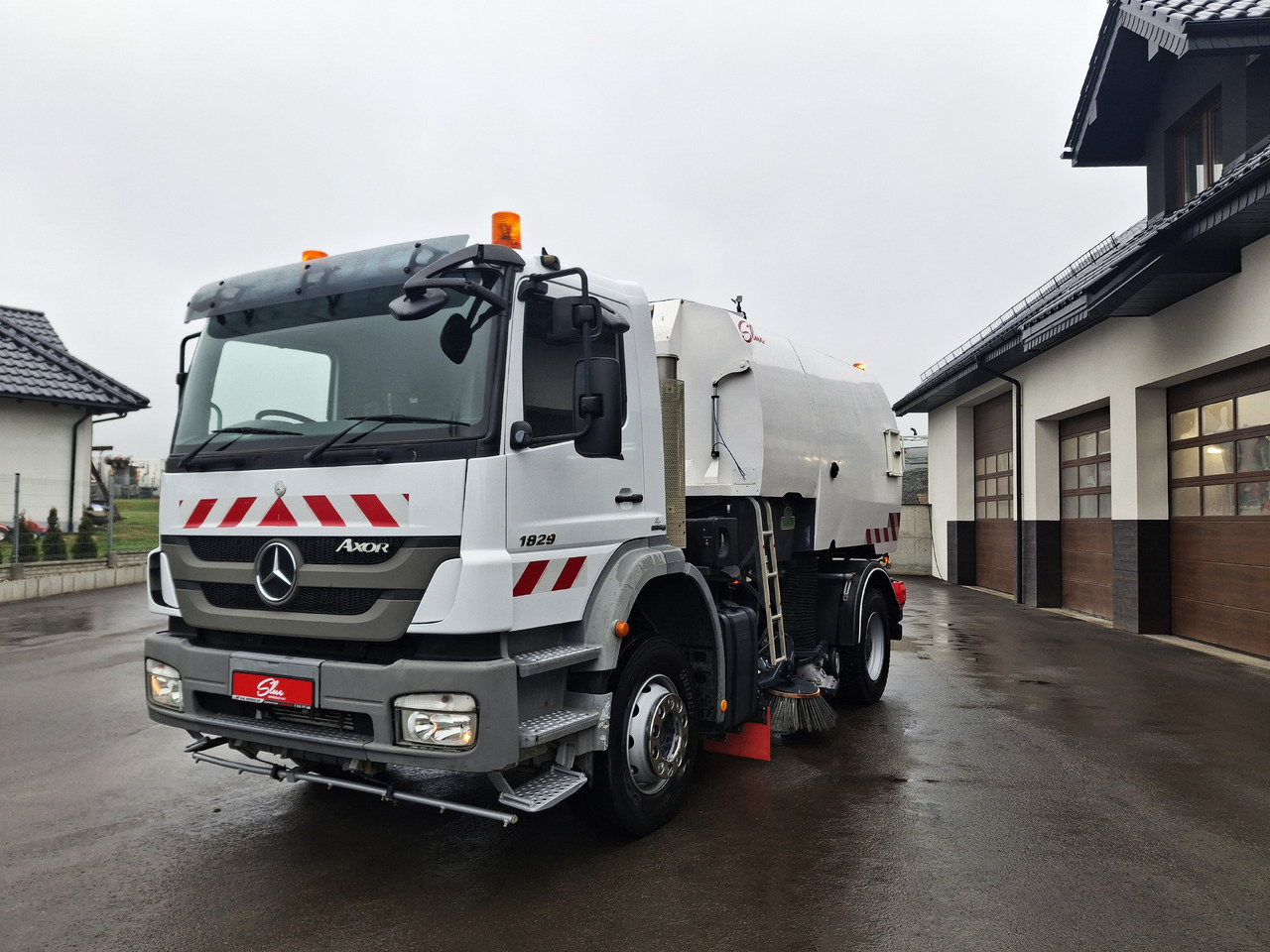 MERCEDES-BENZ Axor 1829 Zamiatarka Kehrmaschine Johnston 2 Motoren Karcher L/R - Σάρωθρο δρόμων: φωτογραφία 2 MERCEDES-BENZ Axor 1829 Zamiatarka Kehrmaschine Johnston 2 Motoren Karcher L/R - Σάρωθρο δρόμων: φωτογραφία 2