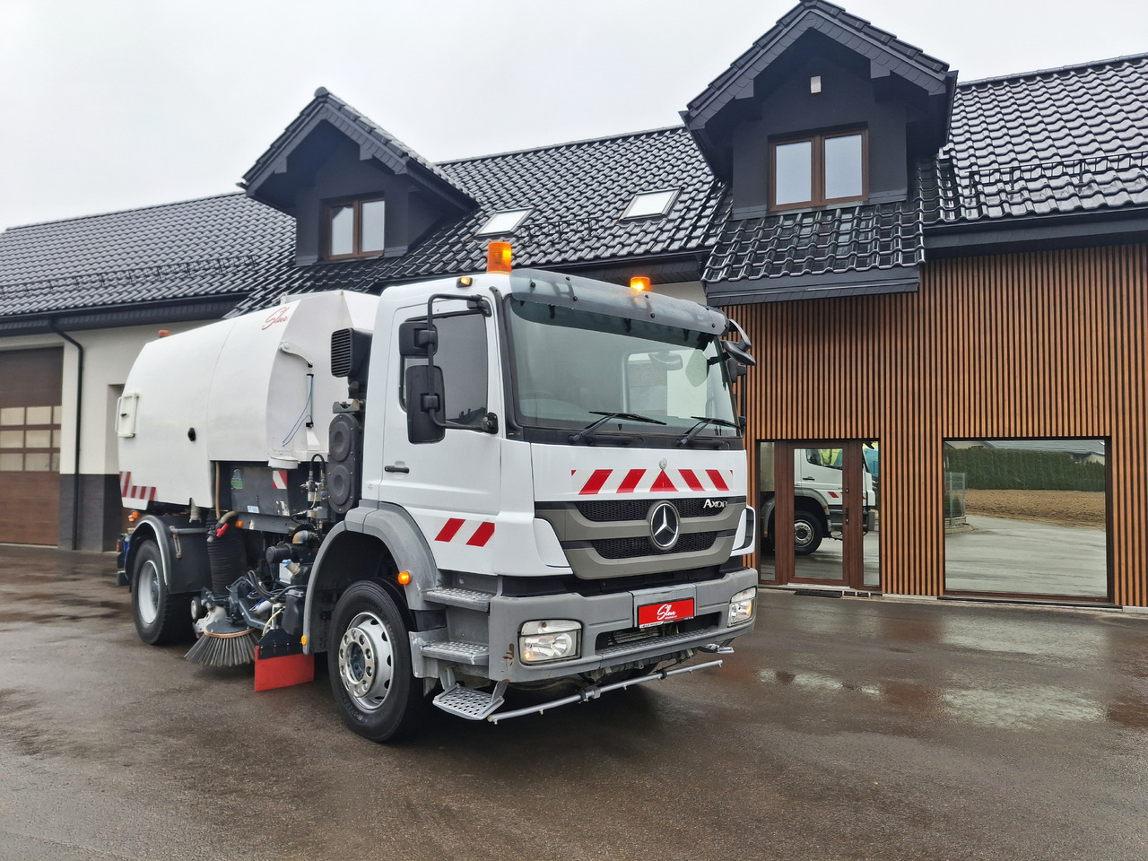 MERCEDES-BENZ Axor 1829 Zamiatarka Kehrmaschine Johnston 2 Motoren Karcher L/R - Σάρωθρο δρόμων: φωτογραφία 1 MERCEDES-BENZ Axor 1829 Zamiatarka Kehrmaschine Johnston 2 Motoren Karcher L/R - Σάρωθρο δρόμων: φωτογραφία 1