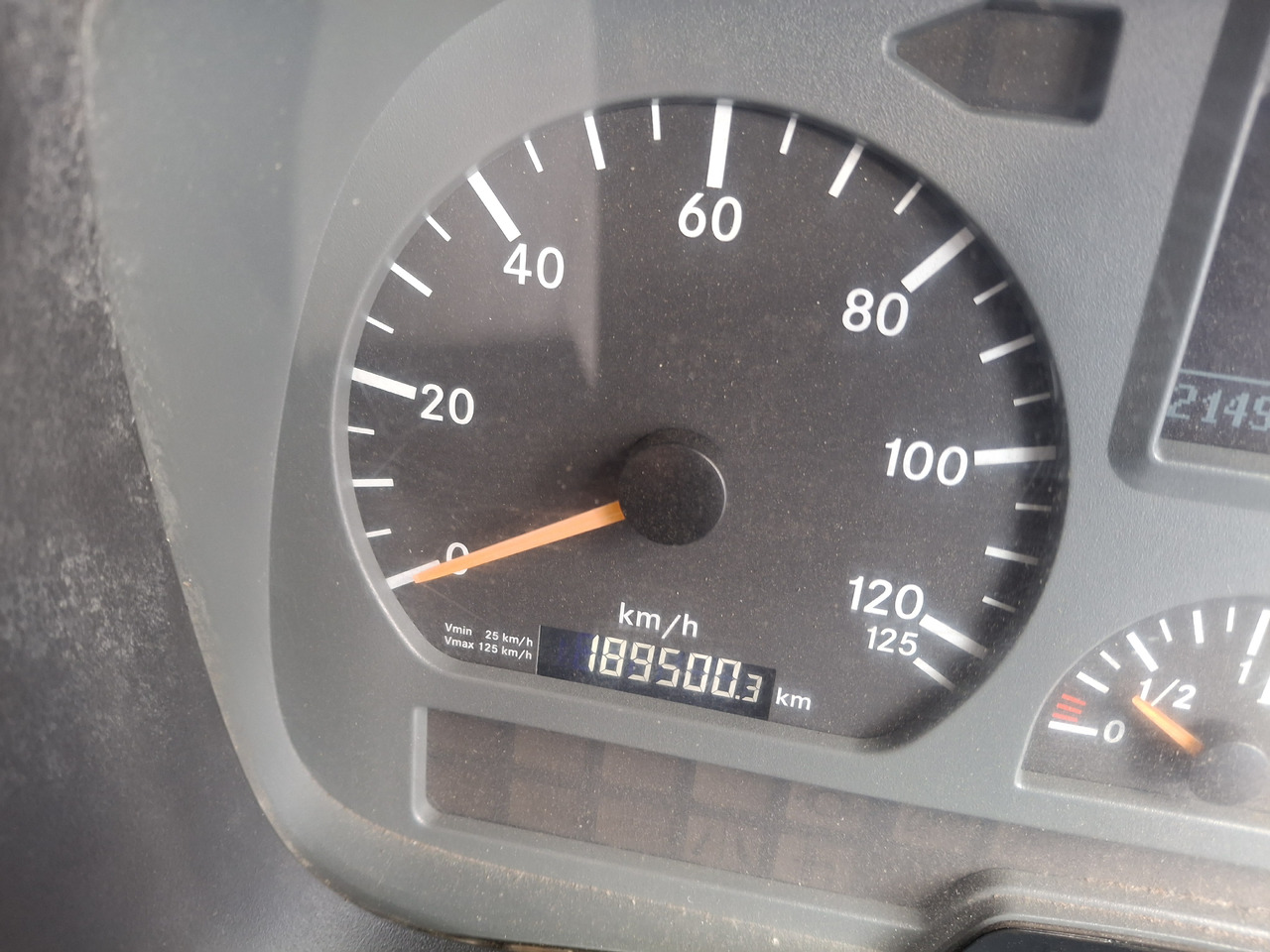 Σάρωθρο δρόμων Mercedes-Benz Atego 1524: φωτογραφία 30 Σάρωθρο δρόμων Mercedes-Benz Atego 1524: φωτογραφία 30