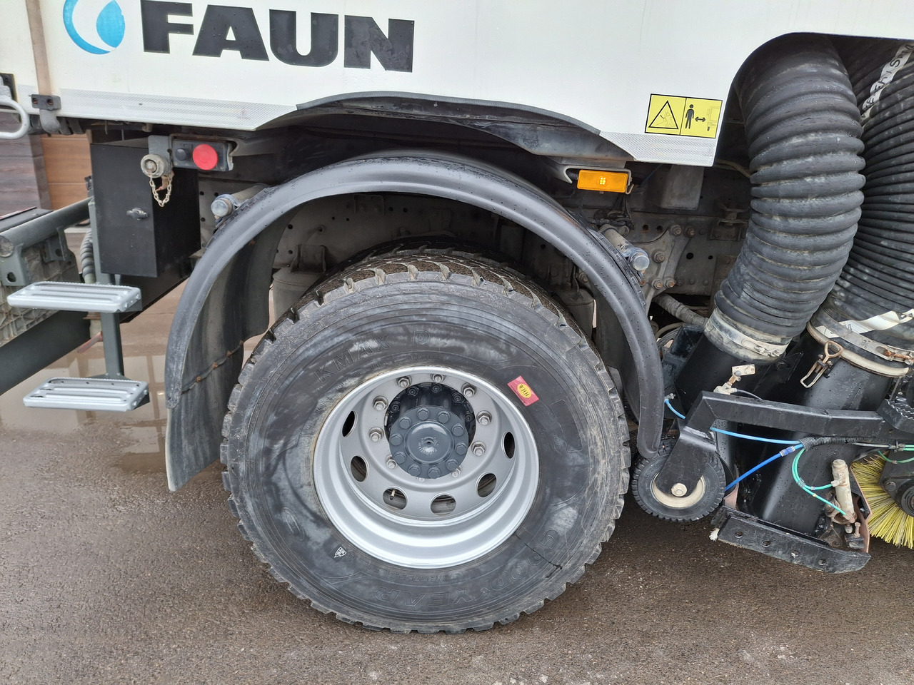 Σάρωθρο δρόμων Mercedes-Benz Axor 1829 PM10 Zamiatarka Kehrmaschine FAUN: φωτογραφία 32 Σάρωθρο δρόμων Mercedes-Benz Axor 1829 PM10 Zamiatarka Kehrmaschine FAUN: φωτογραφία 32