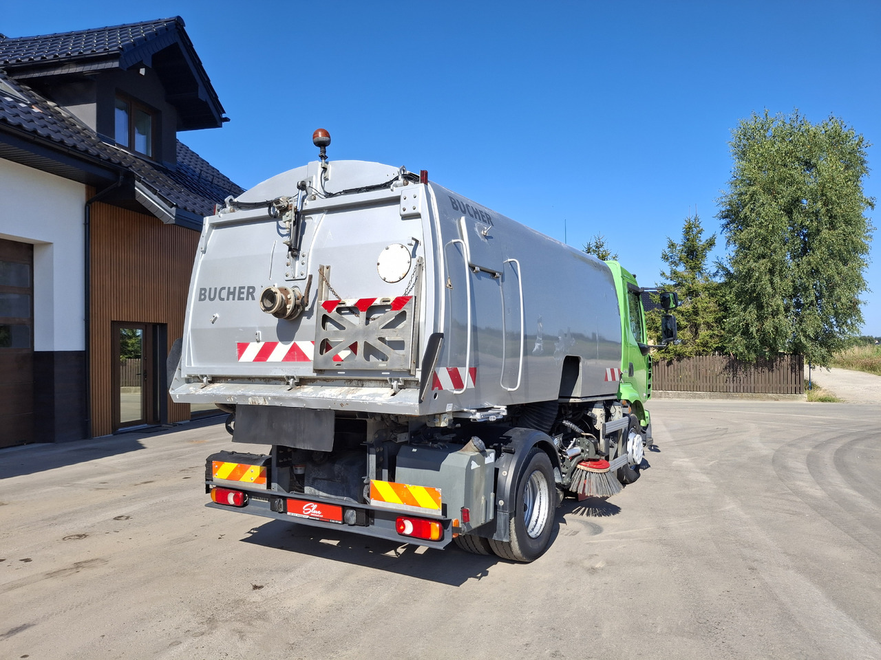 RENAULT Middlum 270 DXI Zamiatarka Kehrmaschine BUCHER Karcher L/R 2 Silniki 2 Motoren - Σάρωθρο δρόμων: φωτογραφία 4 RENAULT Middlum 270 DXI Zamiatarka Kehrmaschine BUCHER Karcher L/R 2 Silniki 2 Motoren - Σάρωθρο δρόμων: φωτογραφία 4