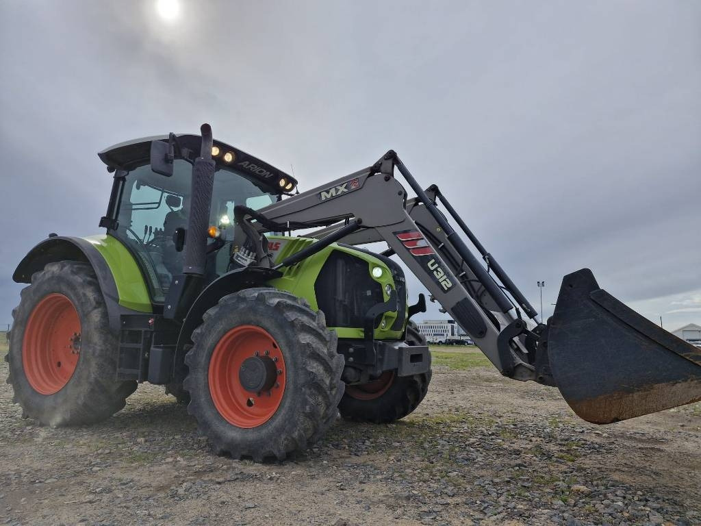 Claas Claas Arion 530 - Τρακτέρ: φωτογραφία 1 Claas Claas Arion 530 - Τρακτέρ: φωτογραφία 1