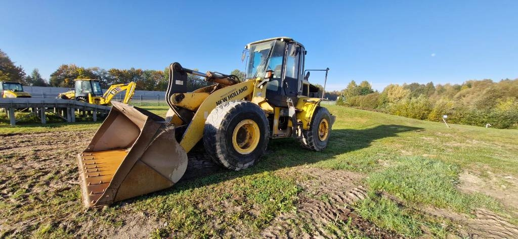 New Holland W 190 B - Ελαστιχοφόρος φορτωτής: φωτογραφία 3 New Holland W 190 B - Ελαστιχοφόρος φορτωτής: φωτογραφία 3