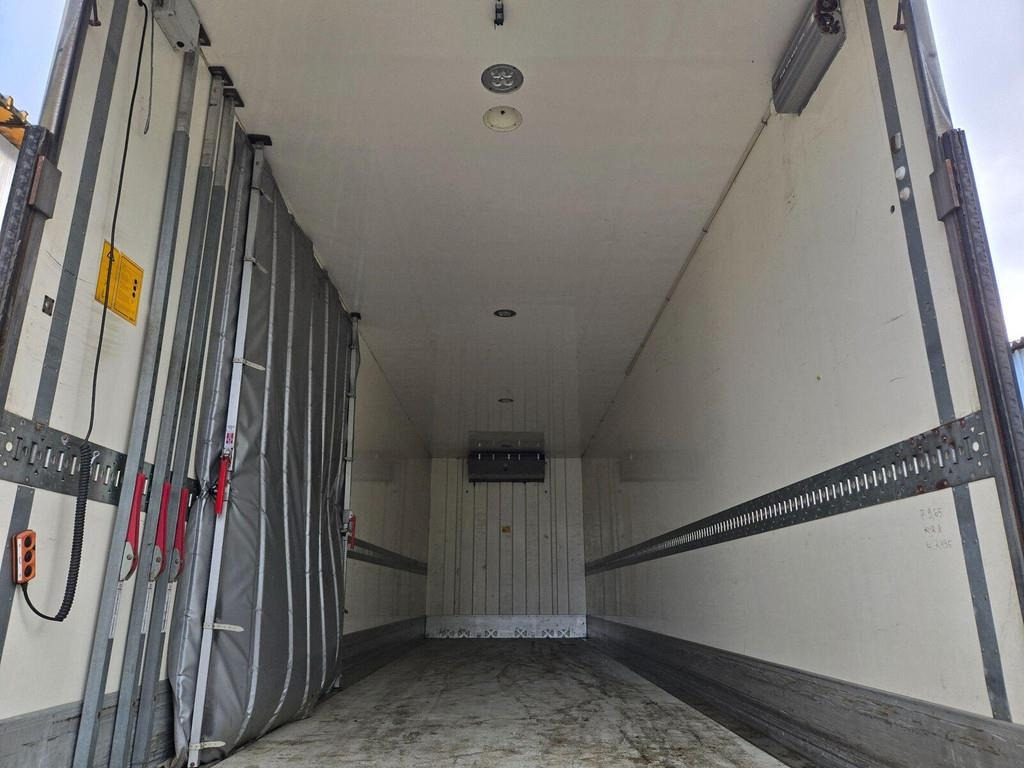 Volvo FH460 6X2 CARRIER 1050  - Φορτηγό ψυγείο: φωτογραφία 4 Volvo FH460 6X2 CARRIER 1050  - Φορτηγό ψυγείο: φωτογραφία 4
