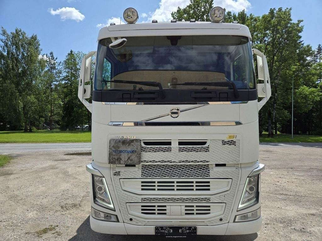 Φορτηγό βυτιοφόρο Volvo FH540 6x2 ADR: φωτογραφία 6
