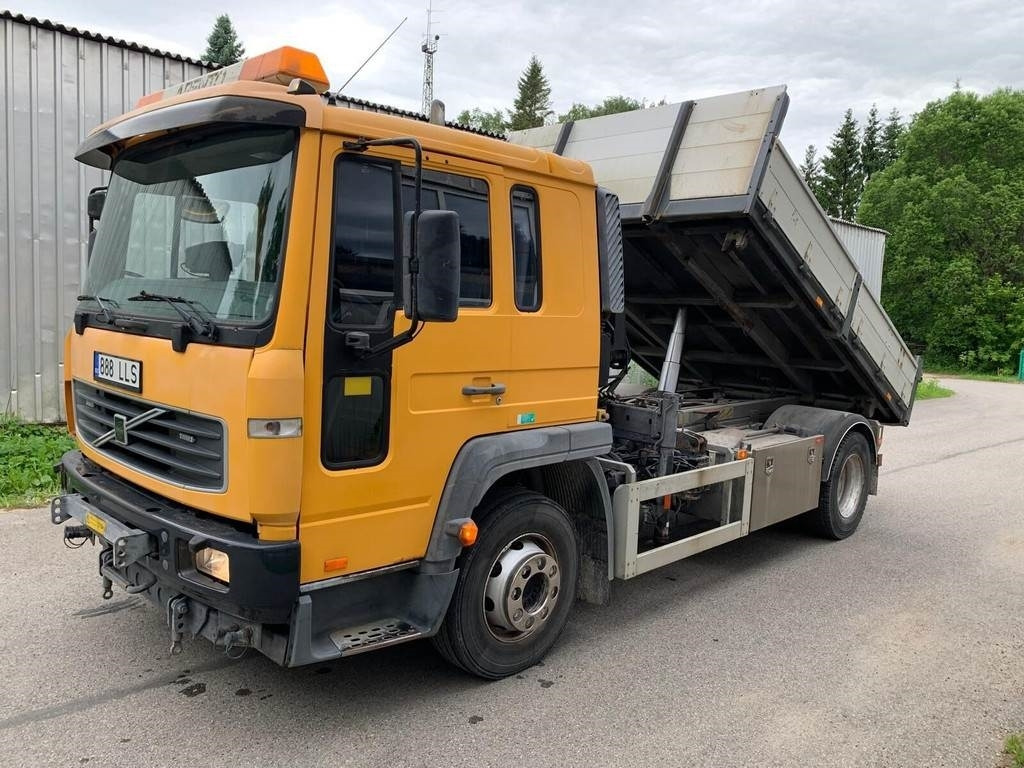 Volvo FL615 + HIAB 027-2 - Φορτηγό ανατρεπόμενο: φωτογραφία 1 Volvo FL615 + HIAB 027-2 - Φορτηγό ανατρεπόμενο: φωτογραφία 1