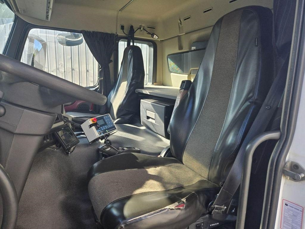 Απορριμματοφόρο Volvo FM410 6X2 2-CHAMBERS EURO6: φωτογραφία 7