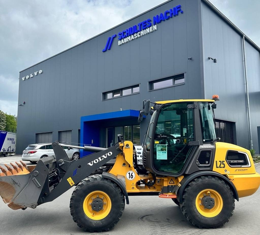 Volvo L 25 Electric - Ελαστιχοφόρος φορτωτής: φωτογραφία 1 Volvo L 25 Electric - Ελαστιχοφόρος φορτωτής: φωτογραφία 1