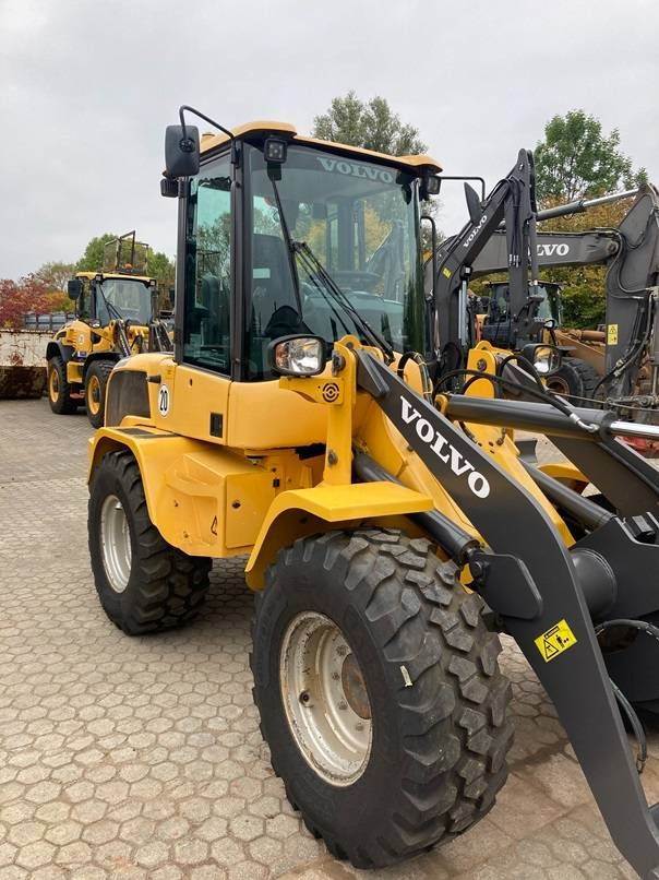 Volvo L 35 G - Ελαστιχοφόρος φορτωτής: φωτογραφία 3 Volvo L 35 G - Ελαστιχοφόρος φορτωτής: φωτογραφία 3