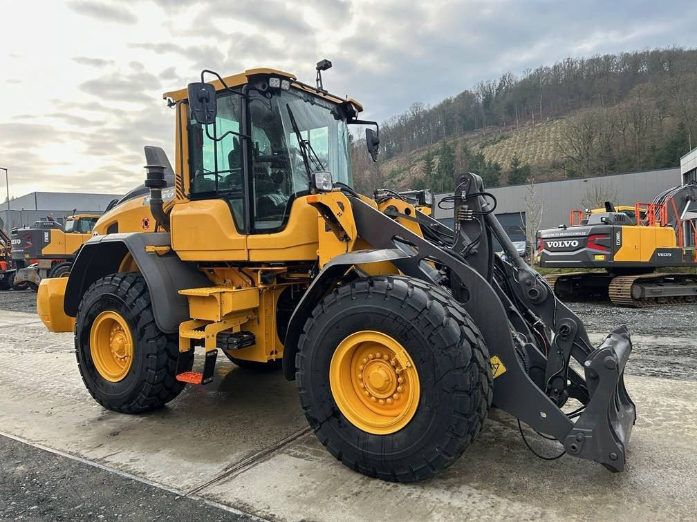 Volvo L 90 H - Ελαστιχοφόρος φορτωτής: φωτογραφία 3 Volvo L 90 H - Ελαστιχοφόρος φορτωτής: φωτογραφία 3