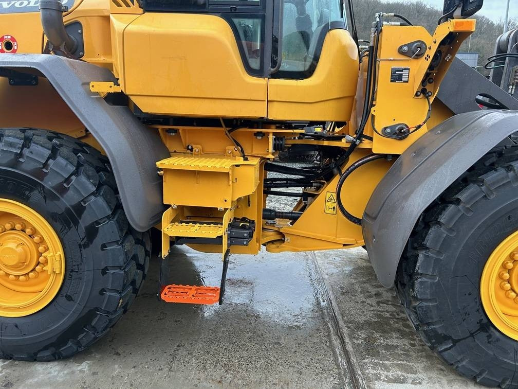 Volvo L 90 H - Ελαστιχοφόρος φορτωτής: φωτογραφία 4 Volvo L 90 H - Ελαστιχοφόρος φορτωτής: φωτογραφία 4