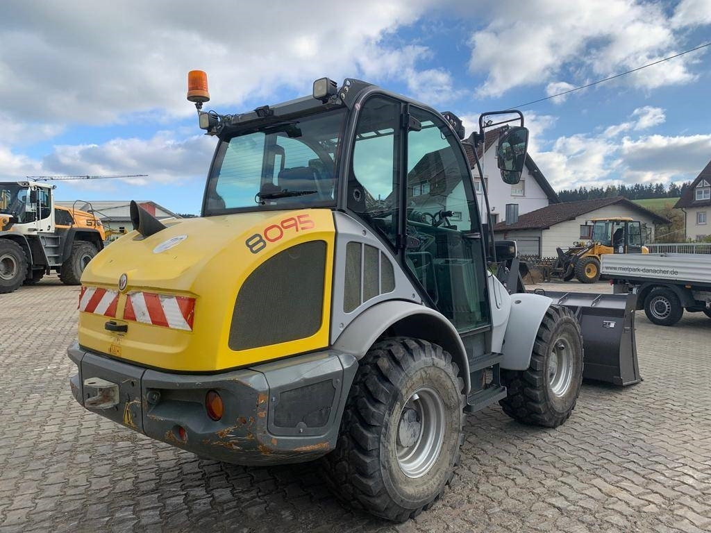 Kramer 8095 - Ελαστιχοφόρος φορτωτής: φωτογραφία 5 Kramer 8095 - Ελαστιχοφόρος φορτωτής: φωτογραφία 5