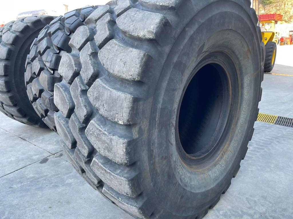 CAT 982M - Ελαστιχοφόρος φορτωτής: φωτογραφία 2 CAT 982M - Ελαστιχοφόρος φορτωτής: φωτογραφία 2