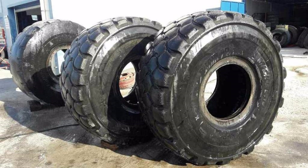 Michelin 29,5R25 X-SUPER TERRAIN /AD - Ελαστικό: φωτογραφία 1 Michelin 29,5R25 X-SUPER TERRAIN /AD - Ελαστικό: φωτογραφία 1