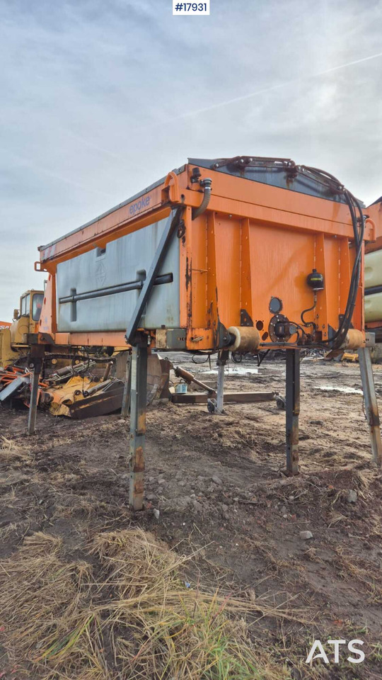 EPOKE SH3401 5m3 sand/salt spreader (2007) - Αλατιέρα: φωτογραφία 5 EPOKE SH3401 5m3 sand/salt spreader (2007) - Αλατιέρα: φωτογραφία 5
