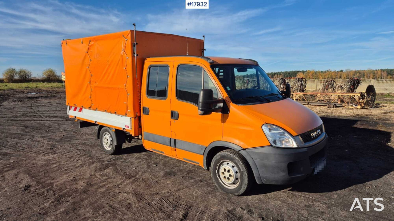 IVECO 35S14D double cab with box body (2011) - Επαγγελματικό αυτοκίνητο με μουσαμά, Διπλοκάμπινο ελαφρύ επαγγελματικό: φωτογραφία 1 IVECO 35S14D double cab with box body (2011) - Επαγγελματικό αυτοκίνητο με μουσαμά, Διπλοκάμπινο ελαφρύ επαγγελματικό: φωτογραφία 1