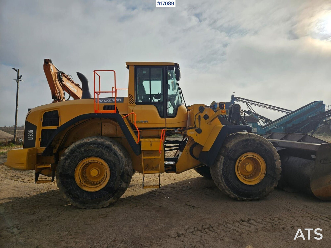 Ładowarka kołowa VOLVO L150G (2012) - Ελαστιχοφόρος φορτωτής: φωτογραφία 5 Ładowarka kołowa VOLVO L150G (2012) - Ελαστιχοφόρος φορτωτής: φωτογραφία 5