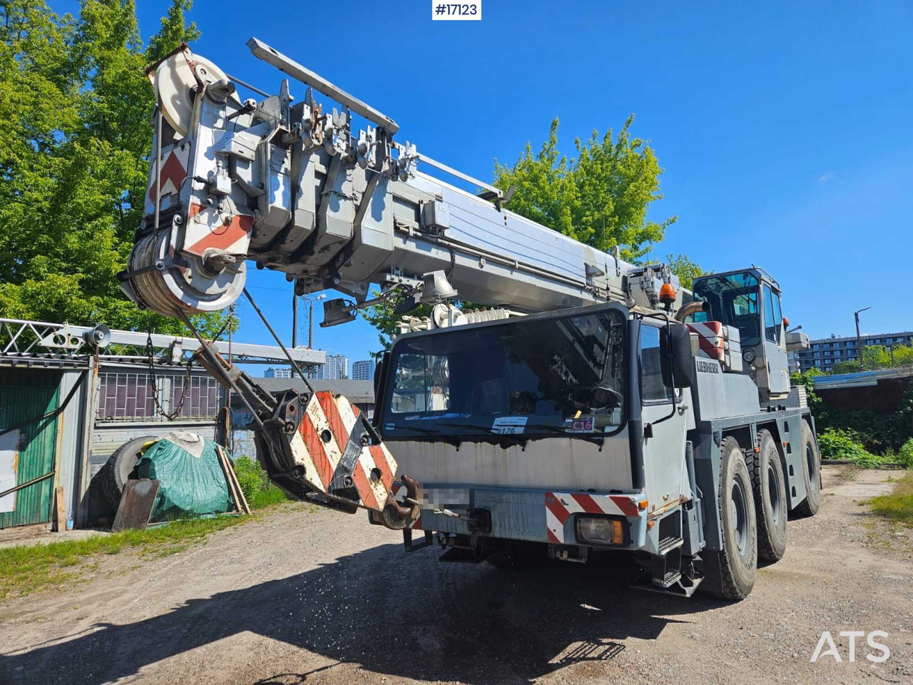 Żuraw samochodowy Liebherr 1050-1 (1995) - Φορτηγό με γερανό: φωτογραφία 1 Żuraw samochodowy Liebherr 1050-1 (1995) - Φορτηγό με γερανό: φωτογραφία 1
