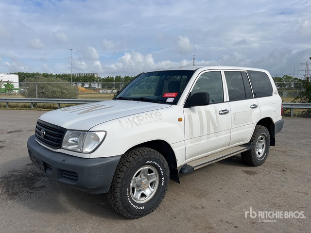 1999 Toyota Land Cruiser 105 HZJ105L-GCMRS SUV - SUV: φωτογραφία 2 1999 Toyota Land Cruiser 105 HZJ105L-GCMRS SUV - SUV: φωτογραφία 2