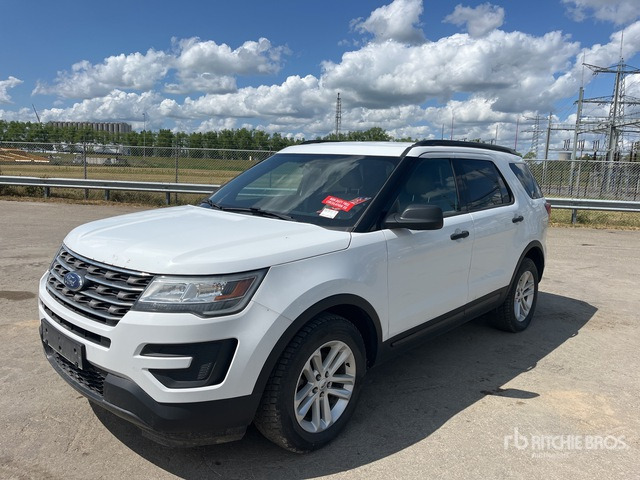 2015 Ford Explorer 4WD SUV - SUV: φωτογραφία 3 2015 Ford Explorer 4WD SUV - SUV: φωτογραφία 3