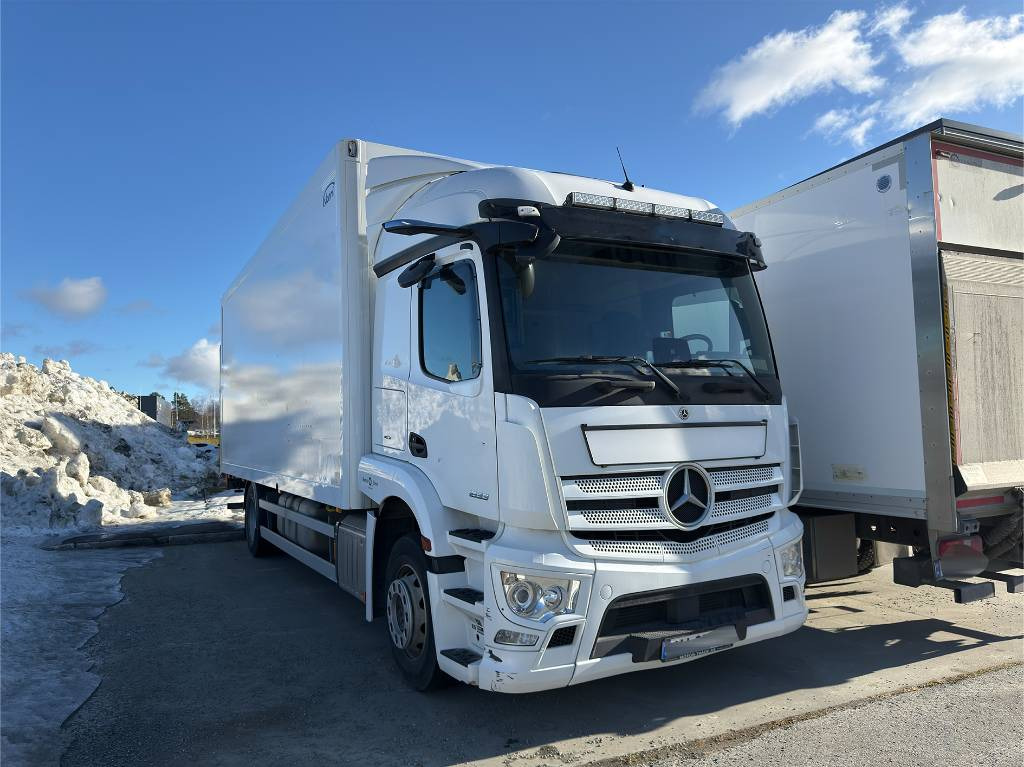 Mercedes-Benz Actros 1833 - Φορτηγό κόφα: φωτογραφία 1 Mercedes-Benz Actros 1833 - Φορτηγό κόφα: φωτογραφία 1