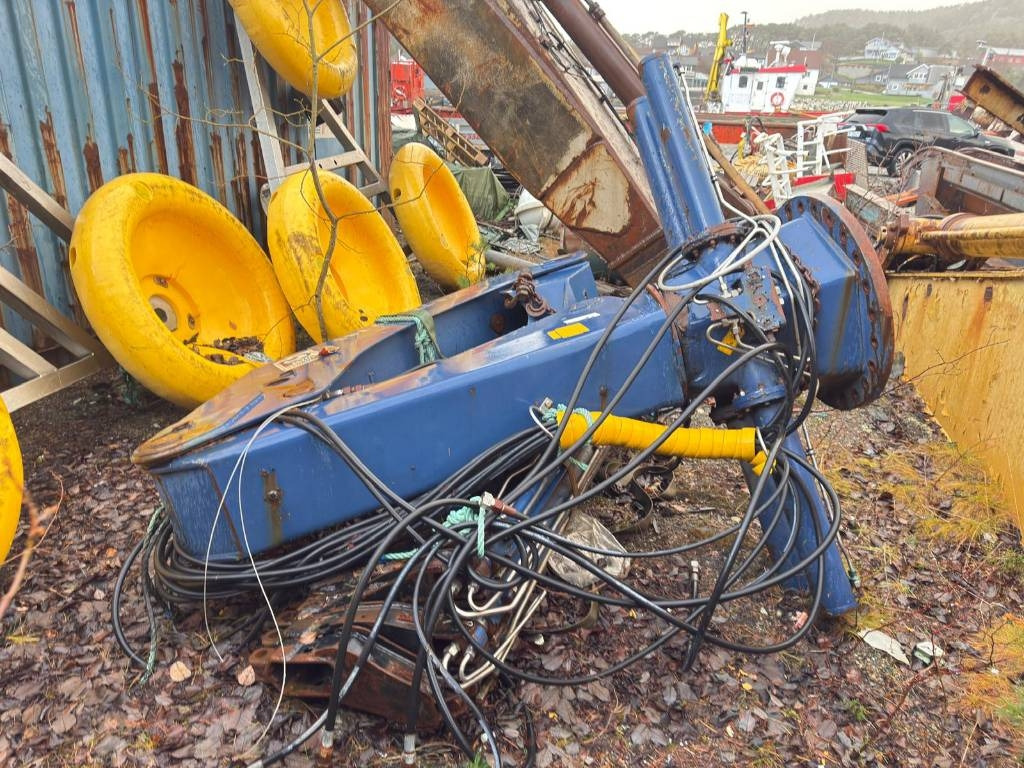 Palfinger 32080M Marine crane 32tm - Γερανός παπαγάλος: φωτογραφία 1 Palfinger 32080M Marine crane 32tm - Γερανός παπαγάλος: φωτογραφία 1